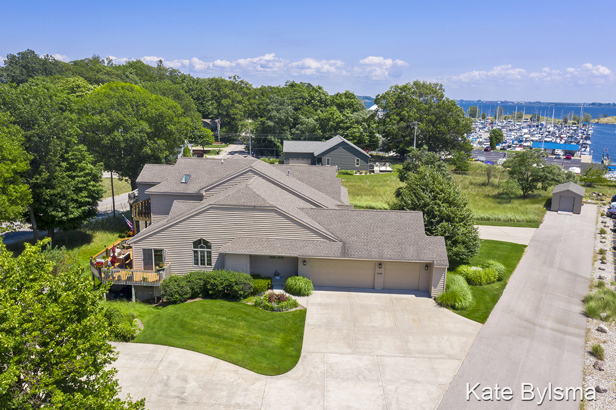 3708 Channel View Point, Muskegon, MI 49441