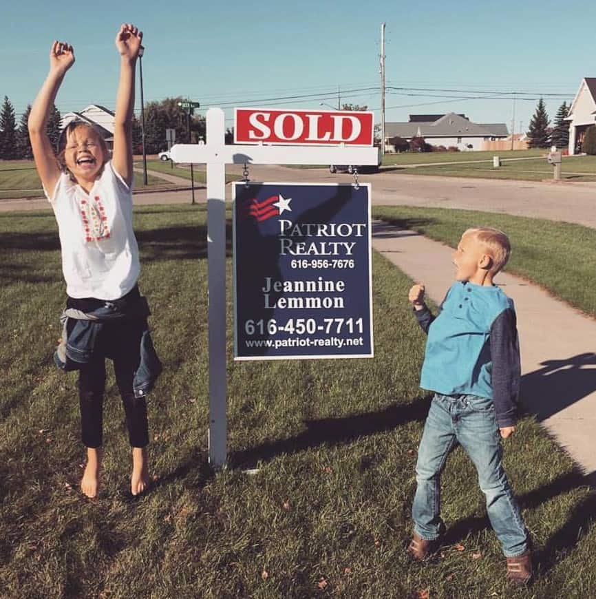 Sold Services to Sellers